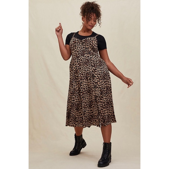 torrid Dresses & Skirts - 🆕🌟HOST PICK🌟 Torrid Leopard Midi Dress 1X 14-16